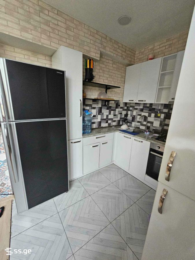 pekini st. 11 - 3 rooms