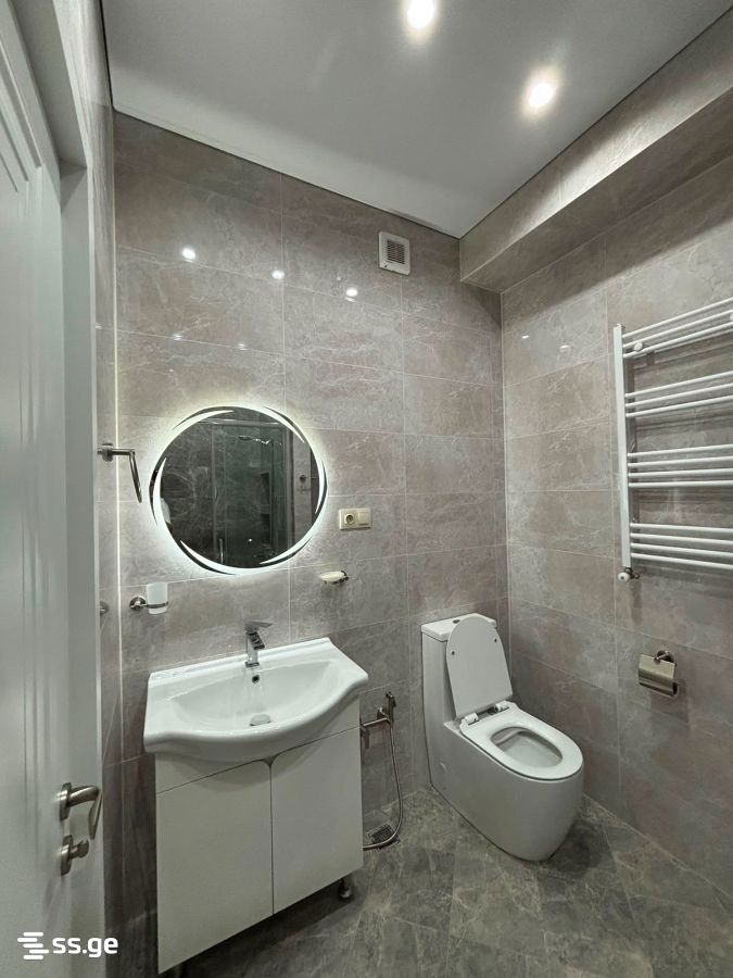 chkondideli st. 40 - 2 rooms