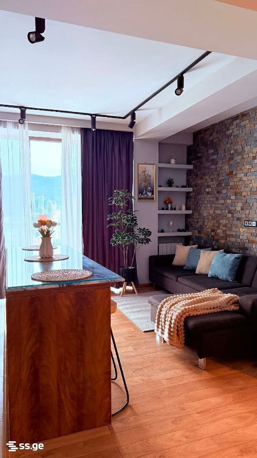 Kamani st 3 - 2 rooms