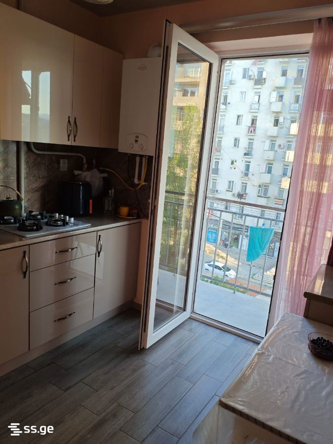 guramishvili ave (Sanzona) 12 - 3 rooms