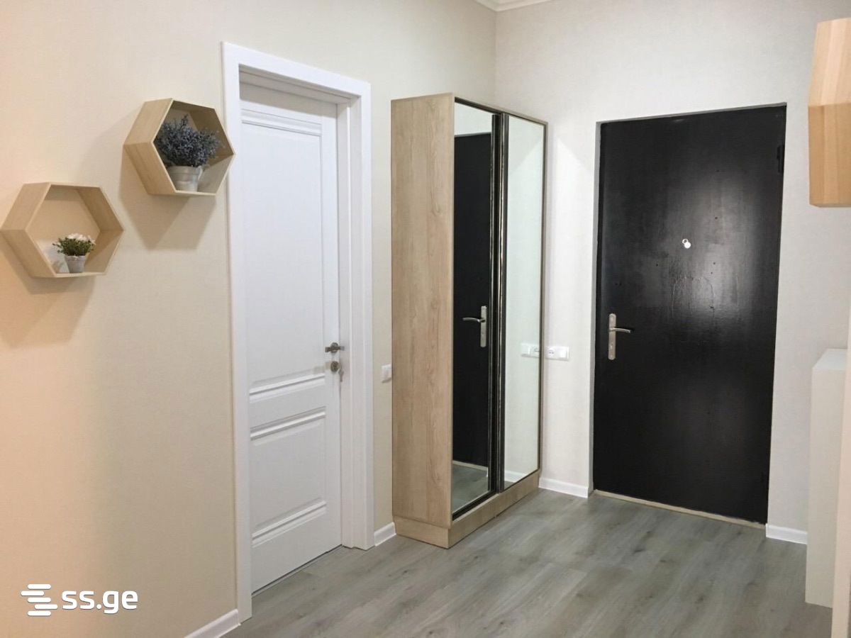 mckheta st. 13 - 2 rooms