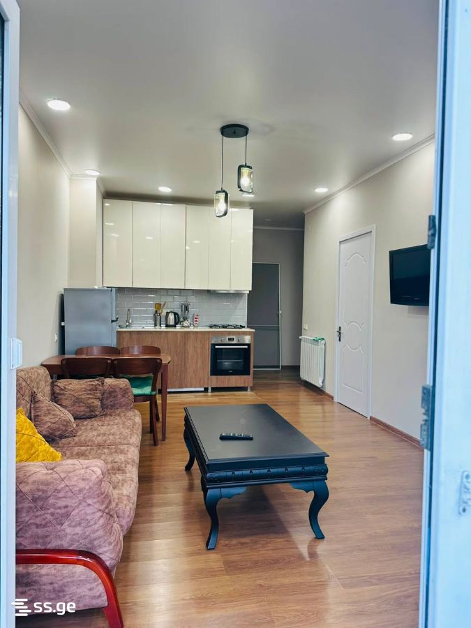 4 - 3 rooms