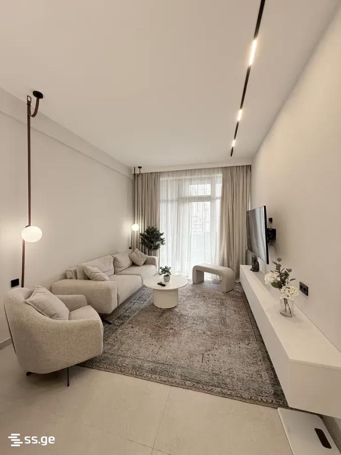 sairme st. 110 - 3 rooms