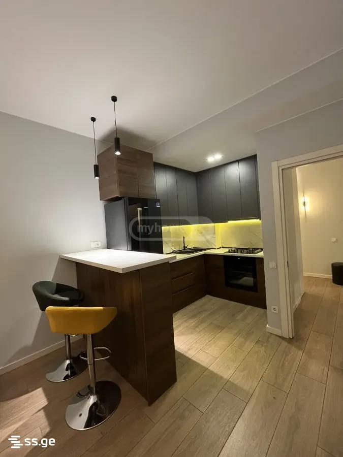 cereteli turn 500 - 3 rooms