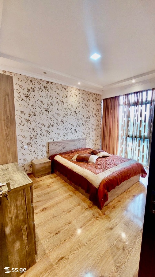 parnavaz mepe avenue 8 - 2 rooms