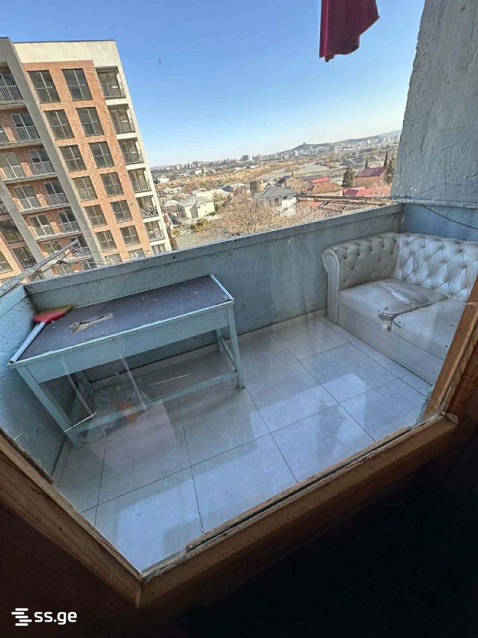 Avchala st. 3 - 5 rooms