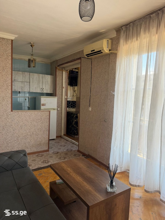 pekini st. 7 - 2 rooms