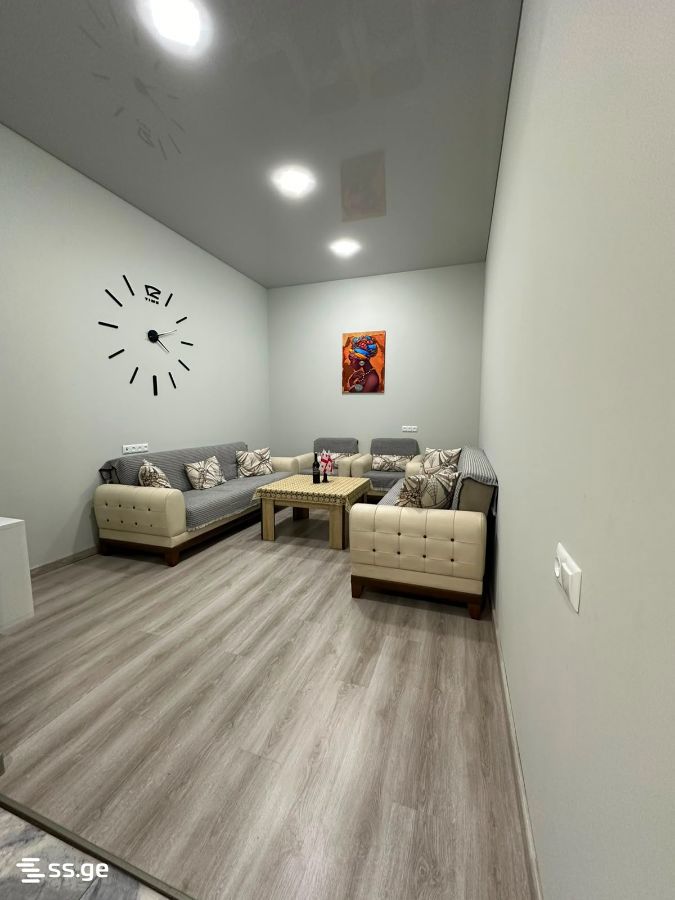 K. Gamsakhurdia st. 25 - 3 rooms
