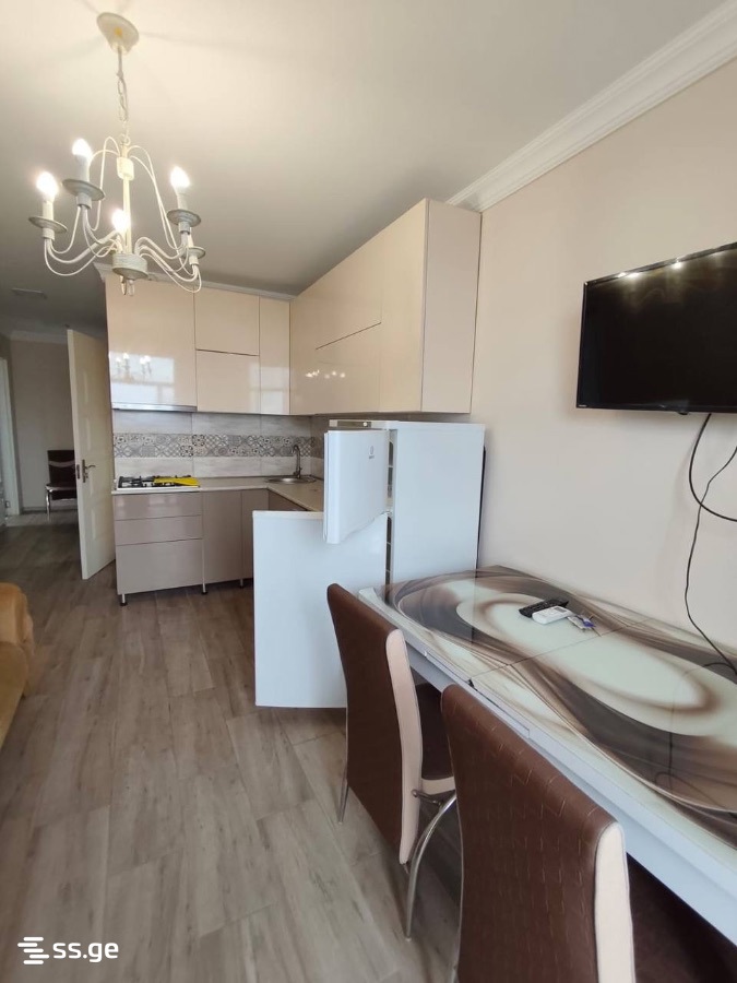 4 - 3 rooms