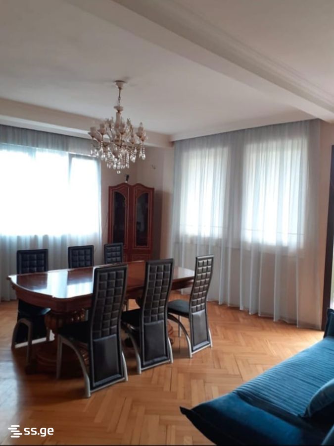 s. cincadze st 11 - 4 rooms