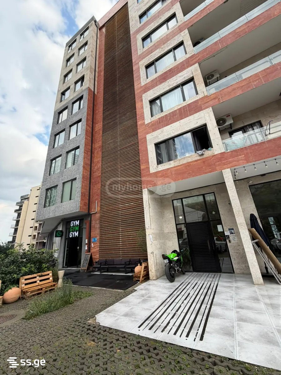 E. Amashukeli st. - 3 rooms