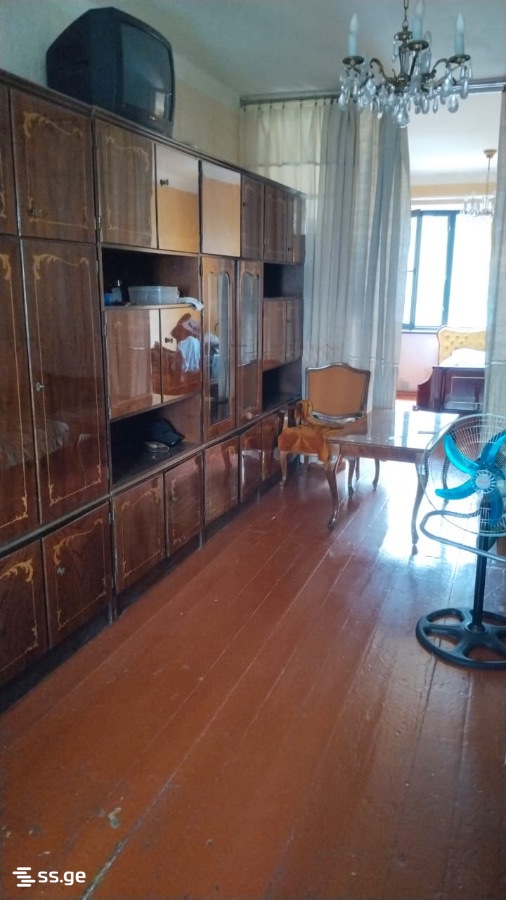 Friendship St. - 3 rooms