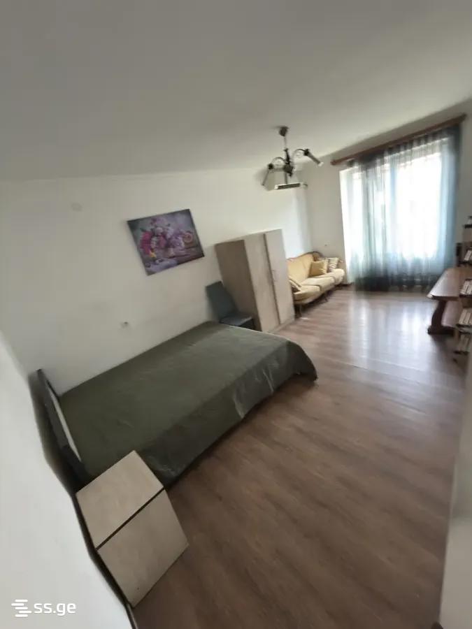 pekini st. 23 - 1 rooms