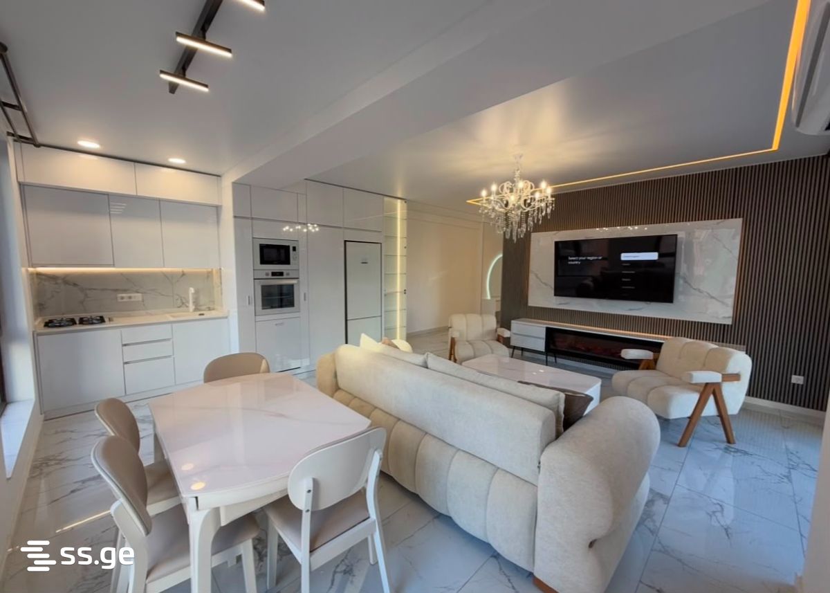 M. Lermontov Street 12 - 4 rooms