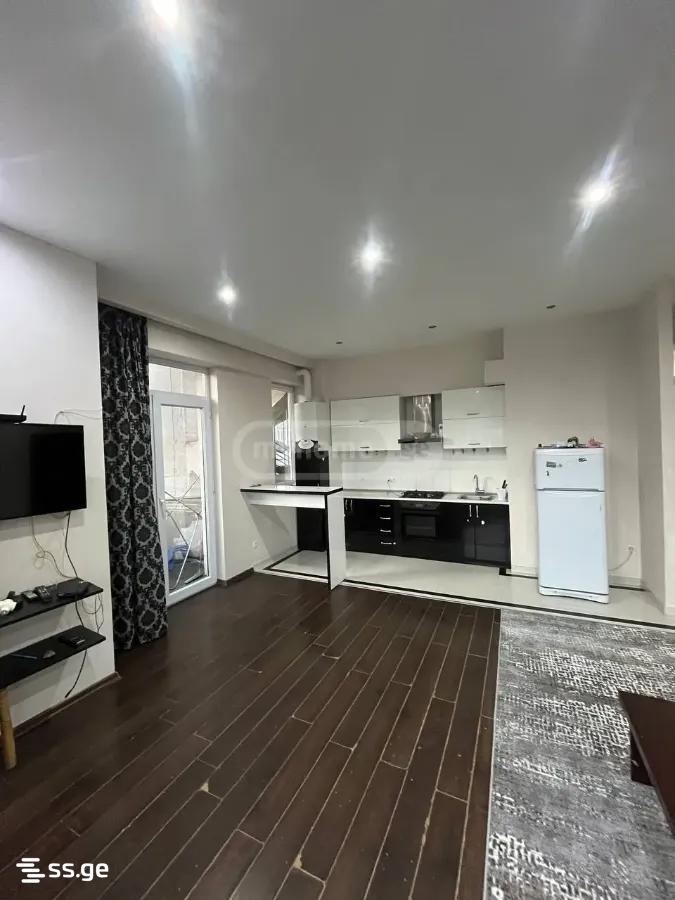 Beri Gabriel Salosi Ave. - 3 rooms