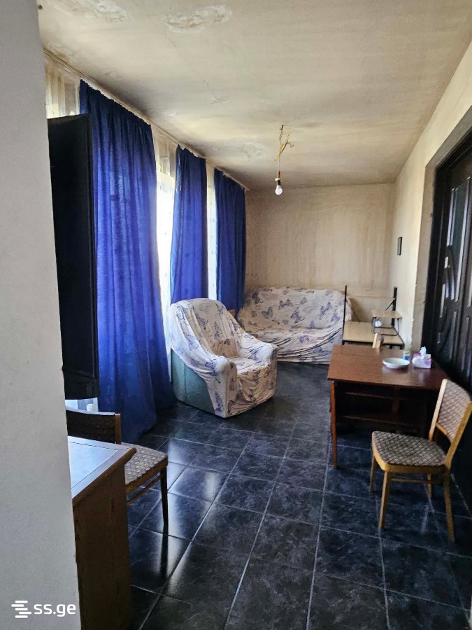 IV Microdistrict - Vazisubani მე-2კვარტალი, კორპუსი11 - 4 rooms