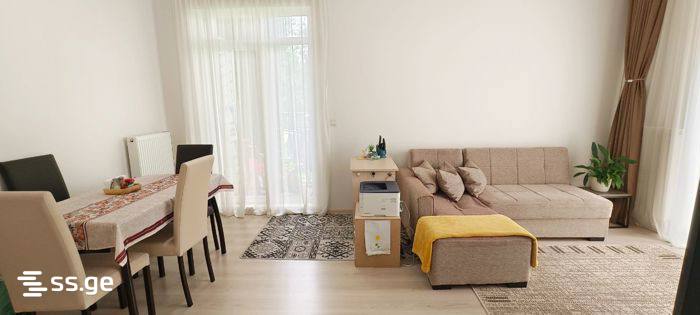 Bob walsh st. - 4 rooms