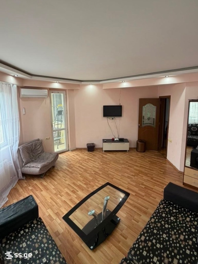 Sh. Rustaveli Ave. 61 - 3 rooms