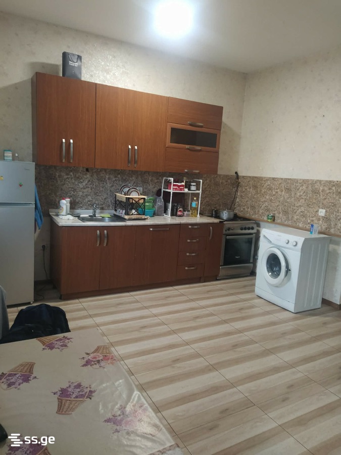 Gvaladze st. 17 - 3 rooms