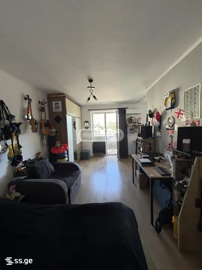 lomtatidze st. 2 - 1 rooms