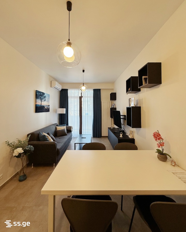 parnavaz mepe avenue 34 - 2 rooms