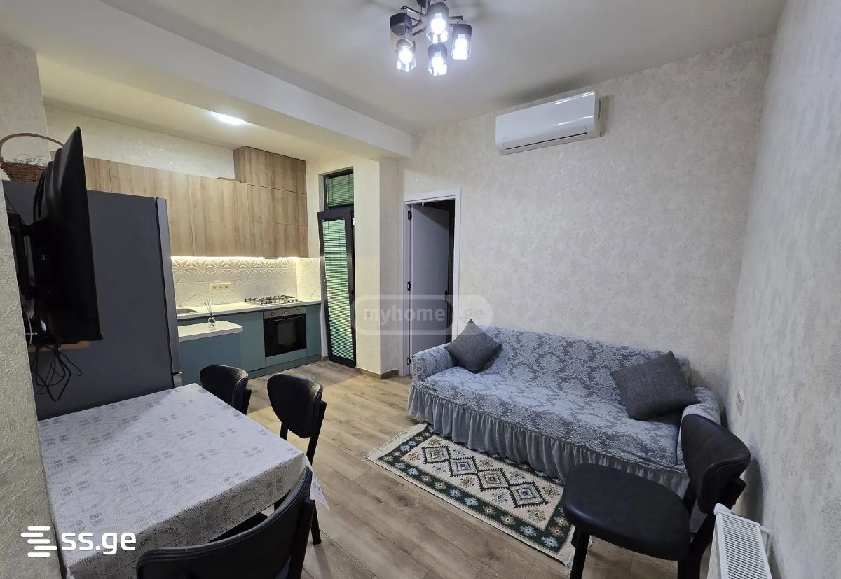 Bronshteini st. - 3 rooms