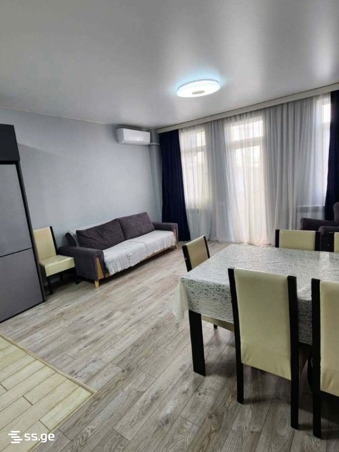 Kobaladze st. 8 - 3 rooms