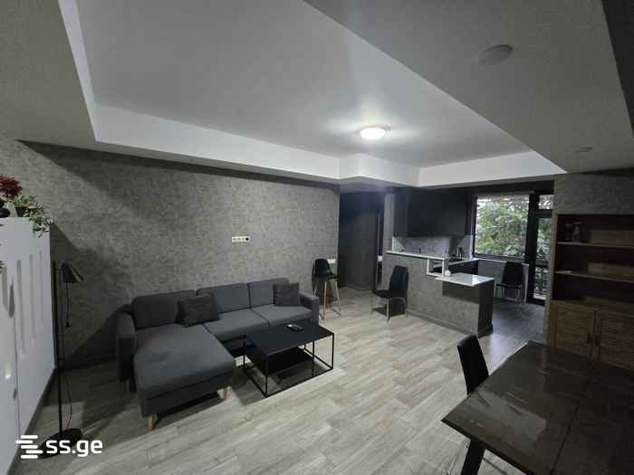 24 - 3 rooms