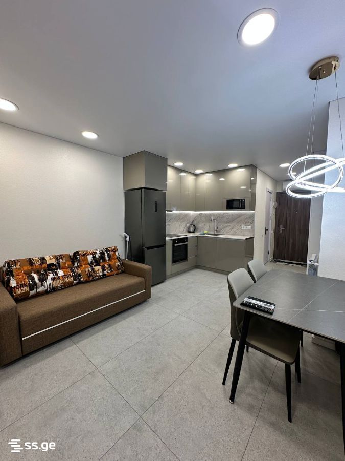 R. Nizharadze st. 20 - 1 rooms