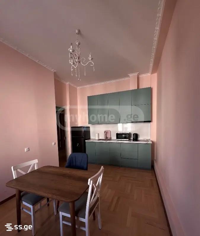 freedom square - 2 rooms
