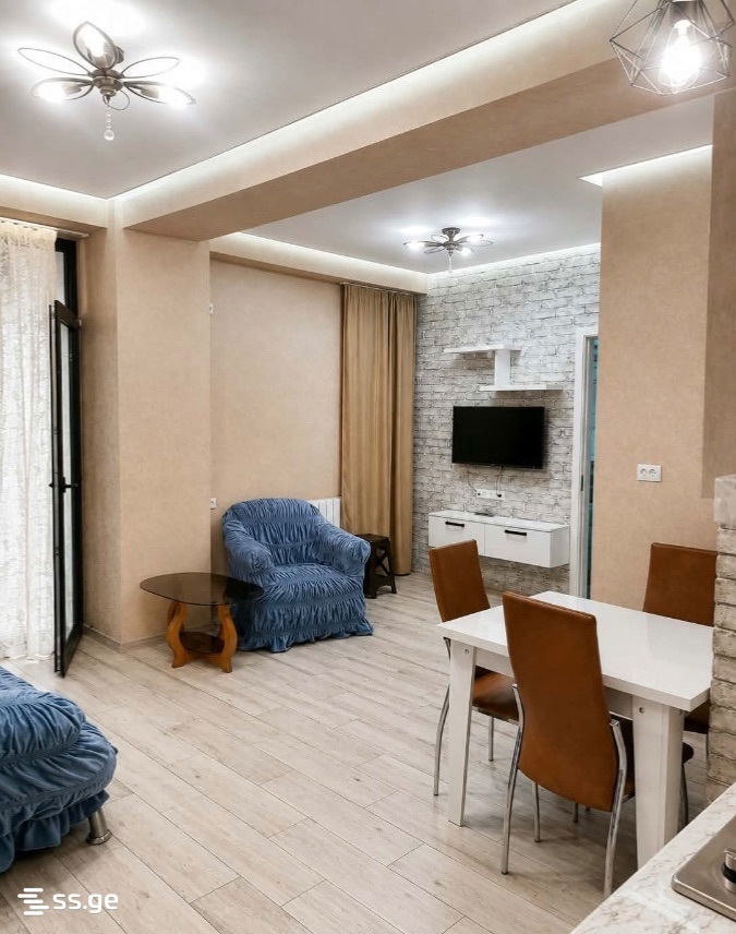panaskerteli st. - 3 rooms