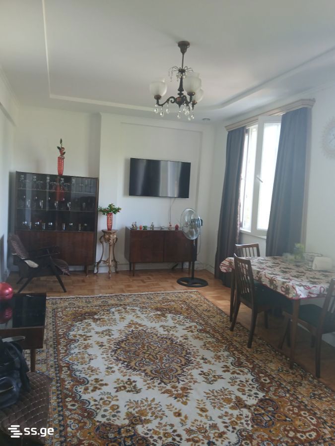 96 - 3 rooms