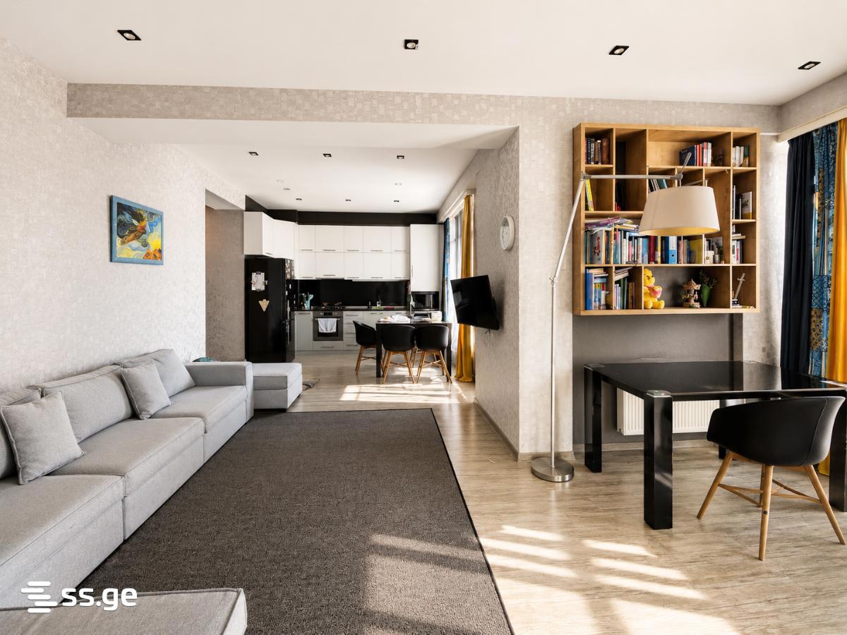 Z. Anjafaridze st. 23 - 3 rooms
