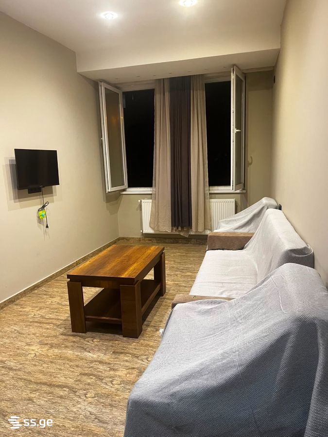 Kosmonavtebi coast - 2 rooms