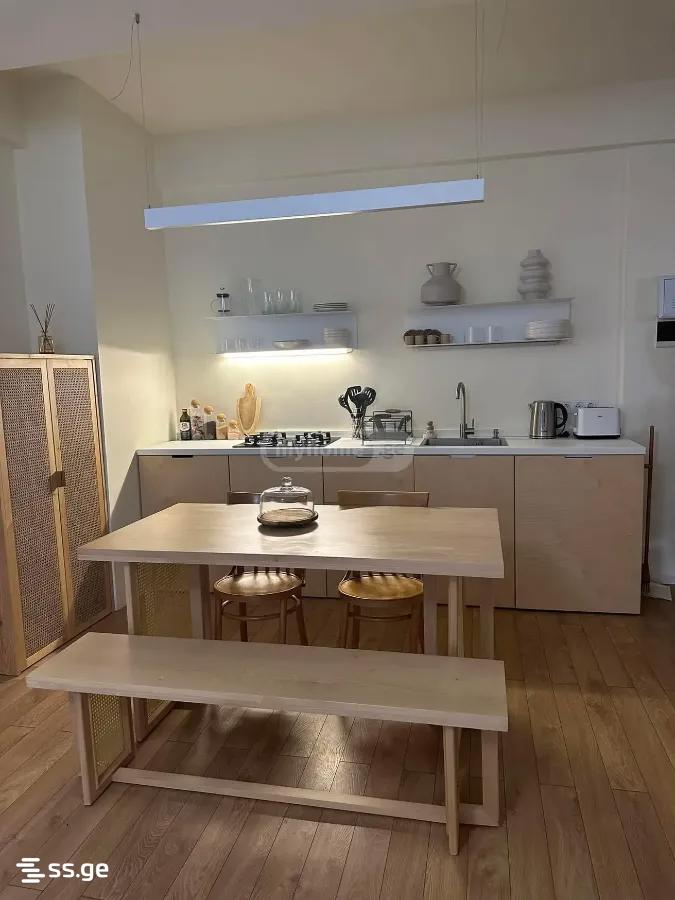 8 - 2 rooms