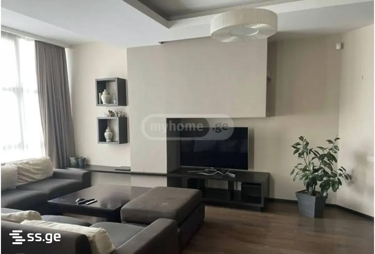 Melik-Surkhavi st. 9 - 6 rooms