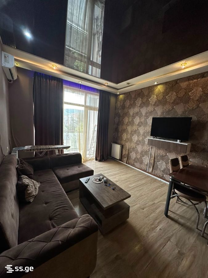 kandelaki st. 15 - 4 rooms