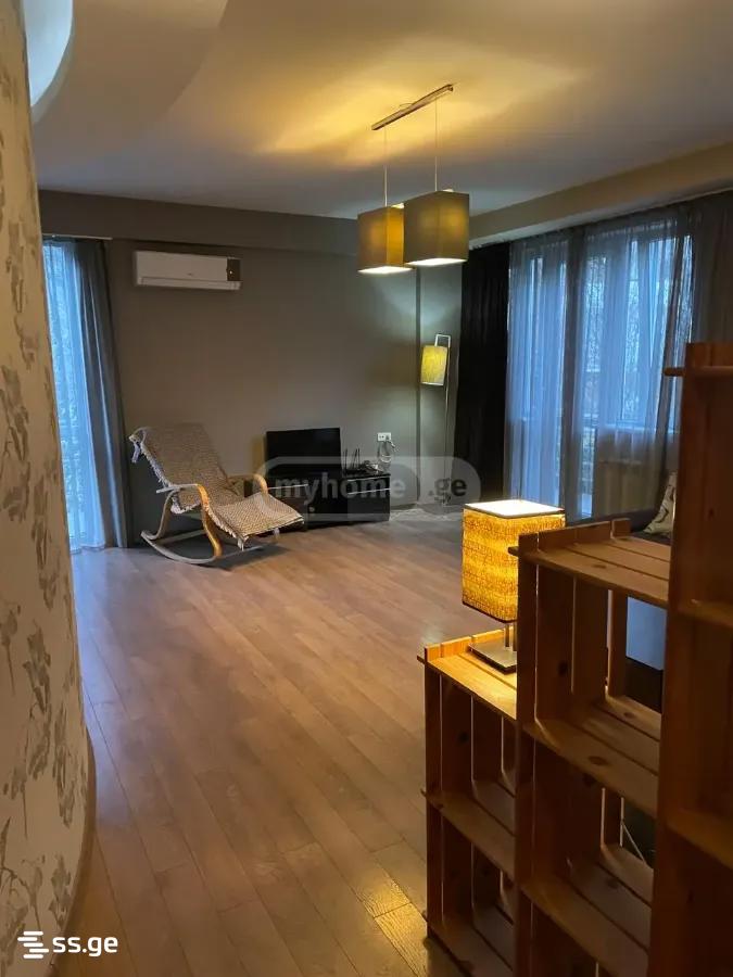 nucubidze I plato 1 - 3 rooms