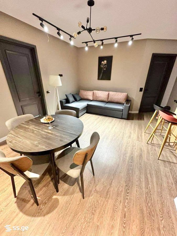10 - 3 rooms