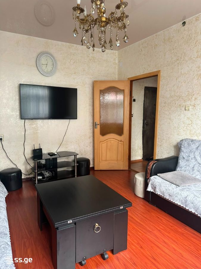 79 - 4 rooms