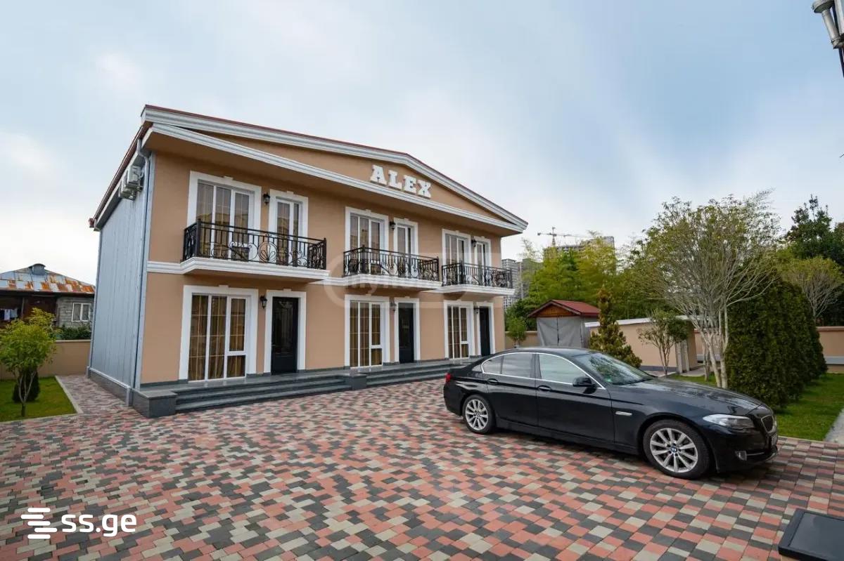 GR. Lortkipanidze st. 94 - 3 rooms