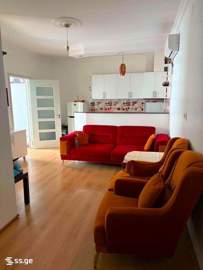 40 - 3 rooms