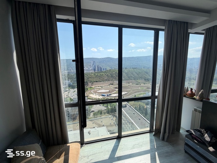 sairme st. 55 - 3 rooms