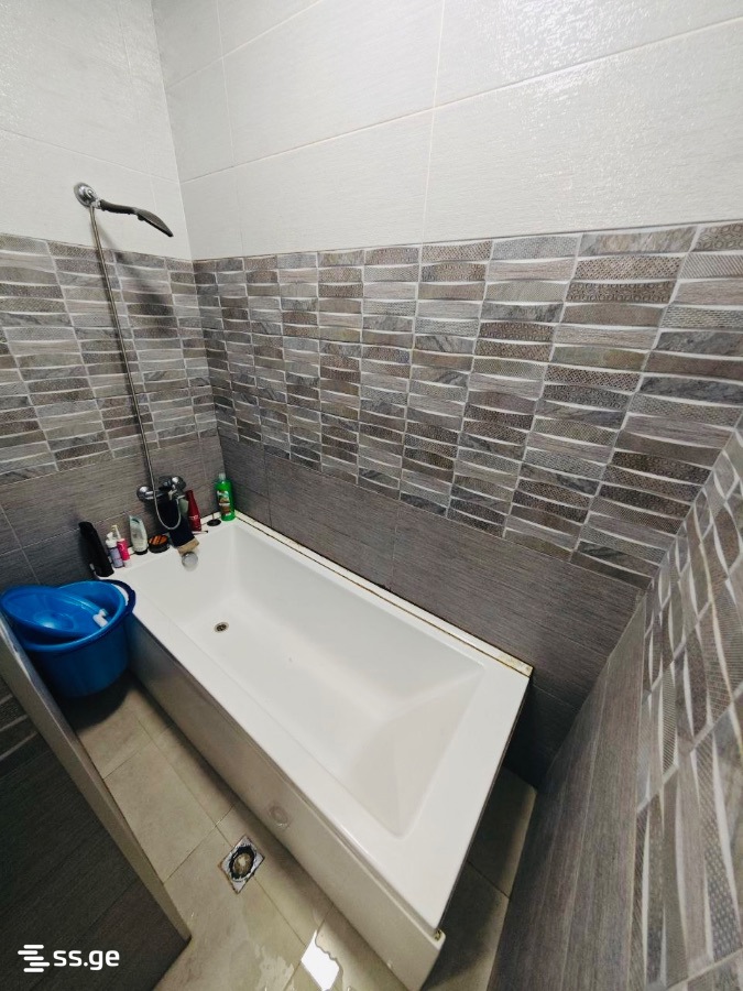 11 - 3 rooms
