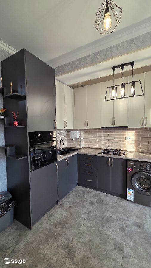 4 - 2 rooms