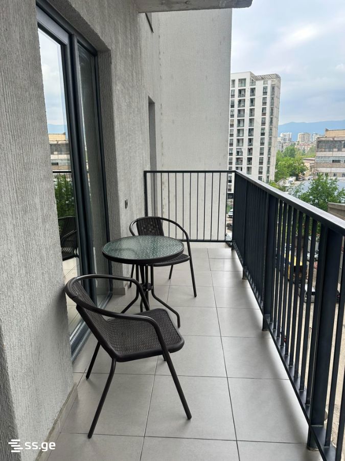 mirckhulava st. 9 - 3 rooms