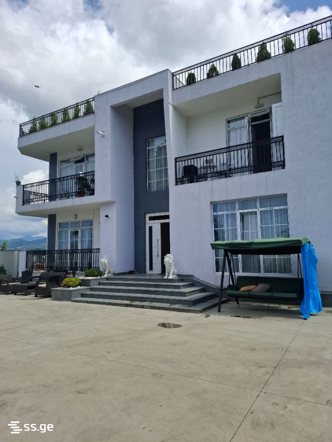 5 - 3 rooms