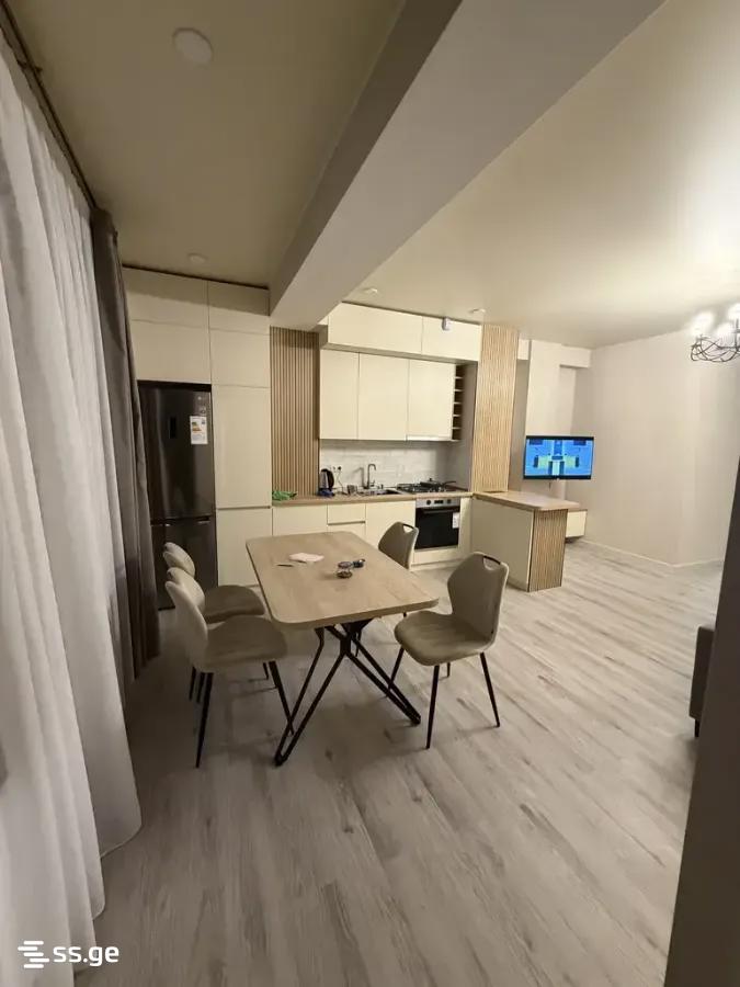 Vazisubnis dasaxleba - 3 rooms
