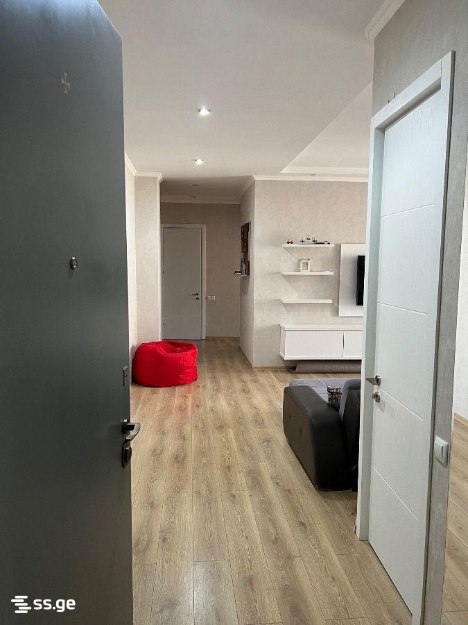 t. tabidze st. 49 - 3 rooms