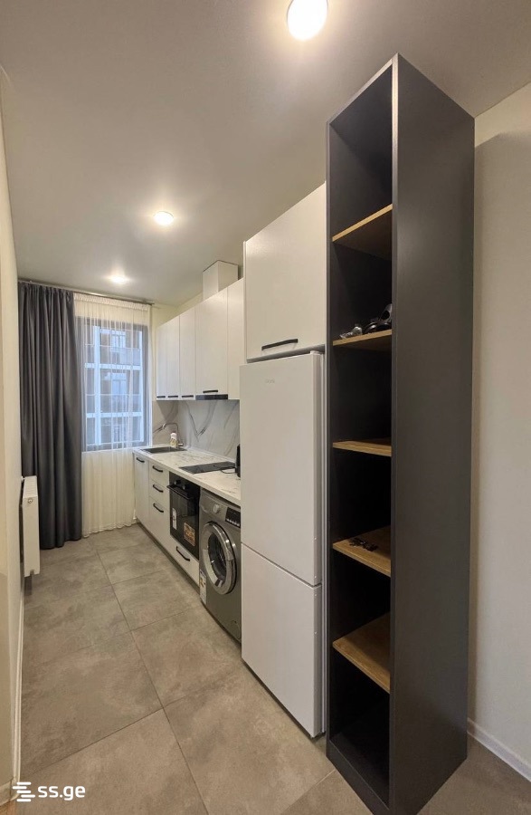 4 - 2 rooms